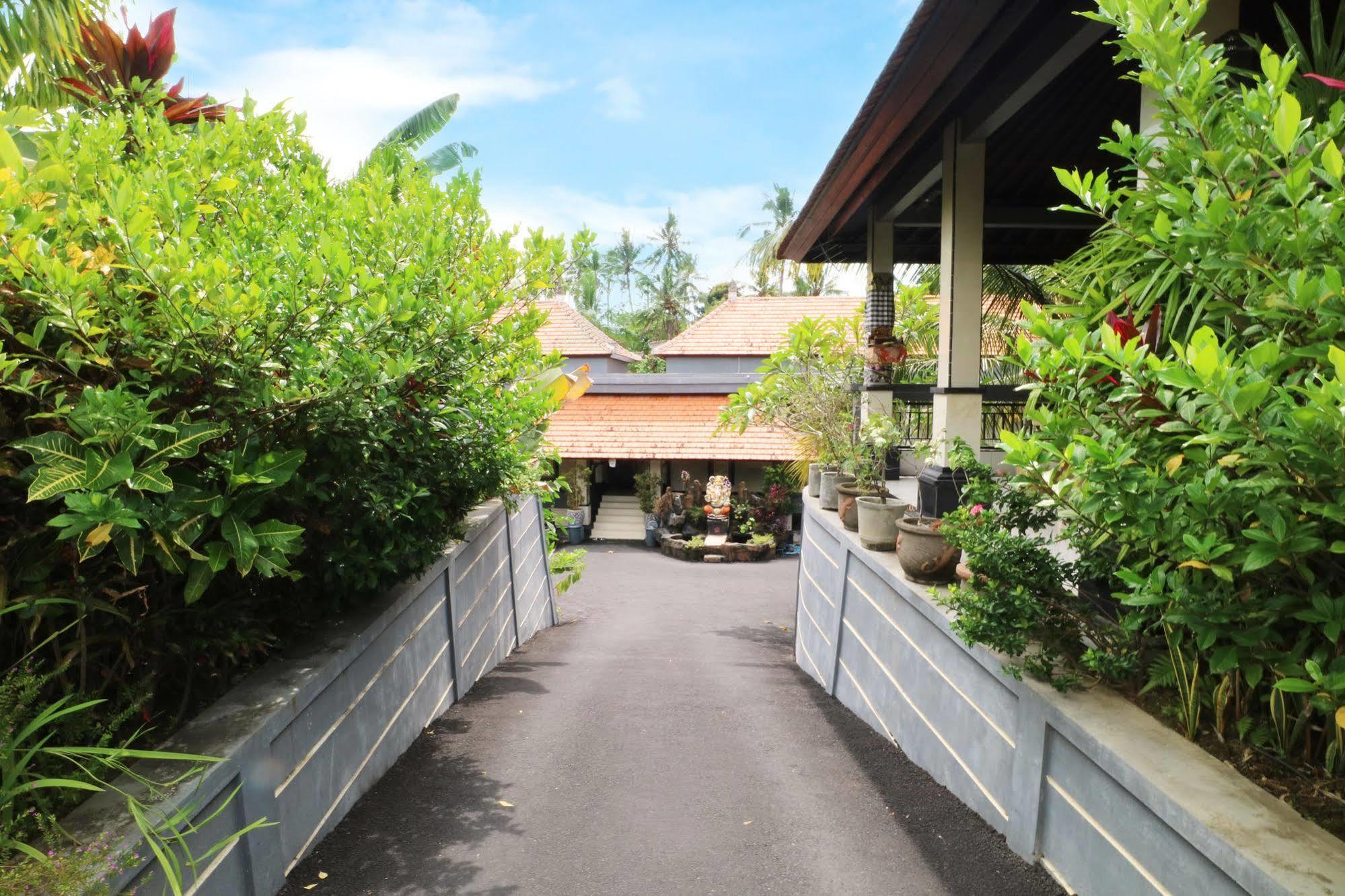 Oyo 91925 Ijo Eco Lodge Hotel Mengwi ภายนอก รูปภาพ
